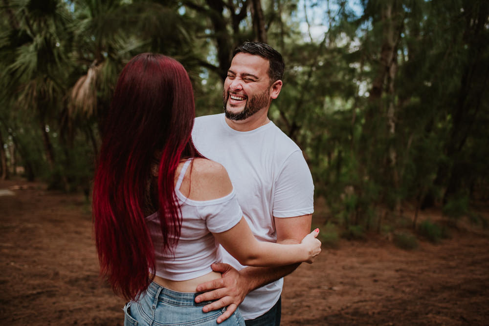 fotos de pareja en el bosque miami