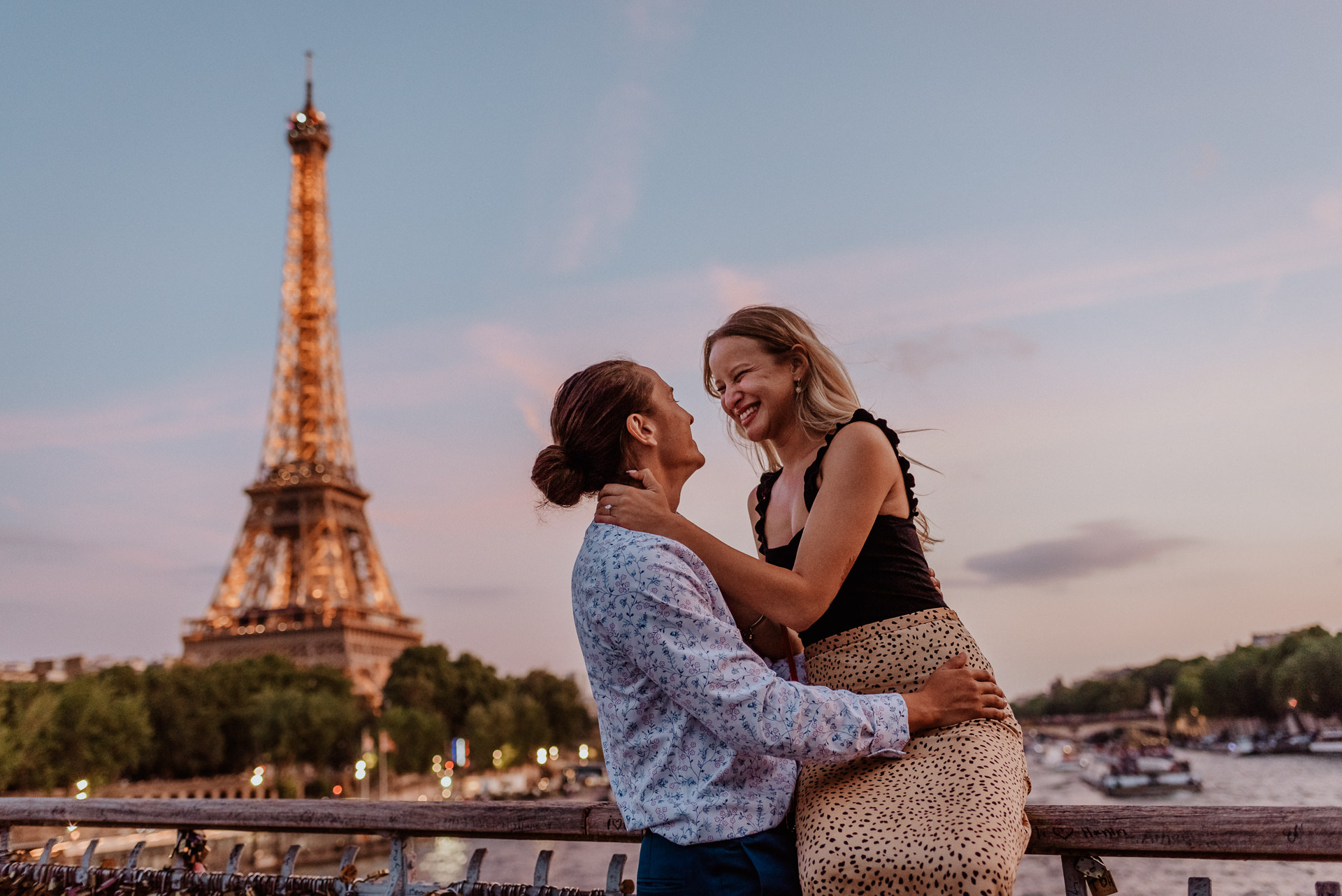 Eiffel tower photoshoot