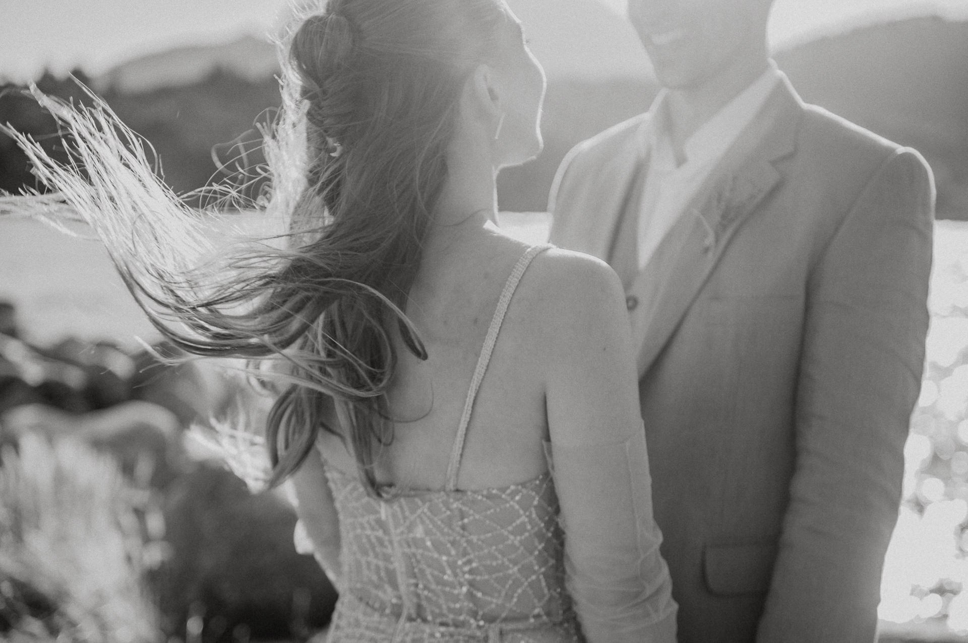 Pareja auténtica en su boda en Patagonia — Samanta Contin